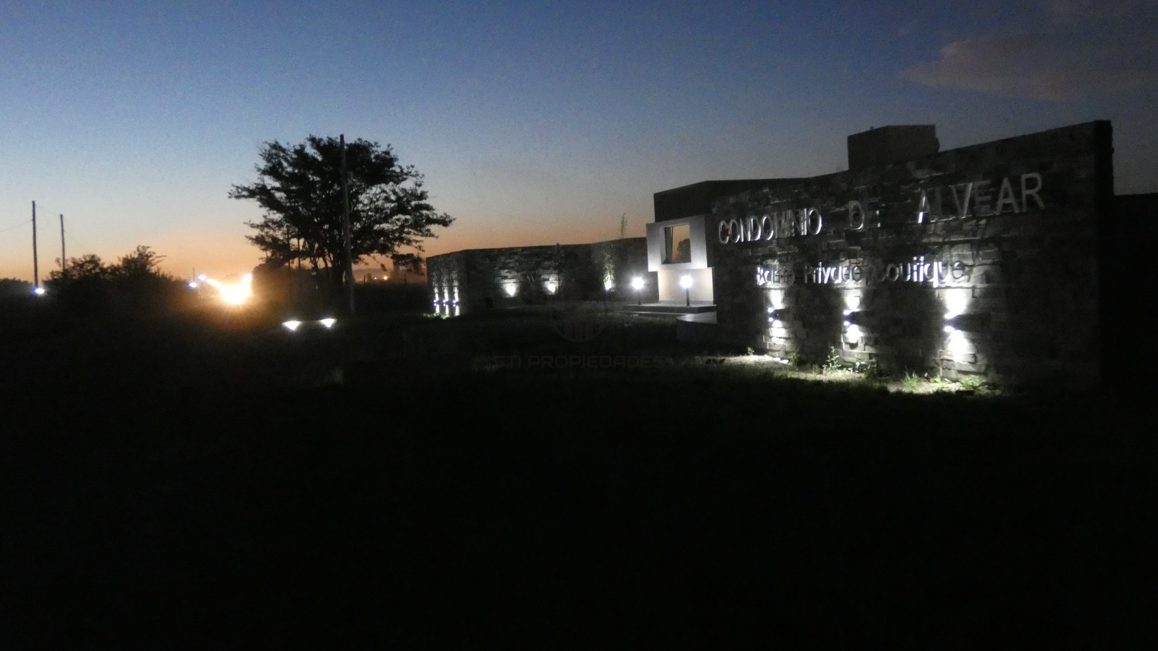 CONDOMINIO DE ALVEAR - a 30' de Funes - Entrega y ctas fijas