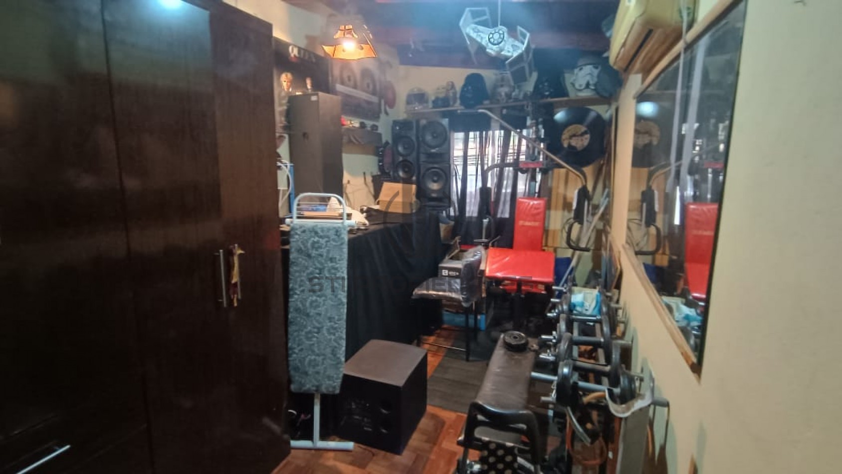 Venta de casa en Arroyito - ideal dos familias