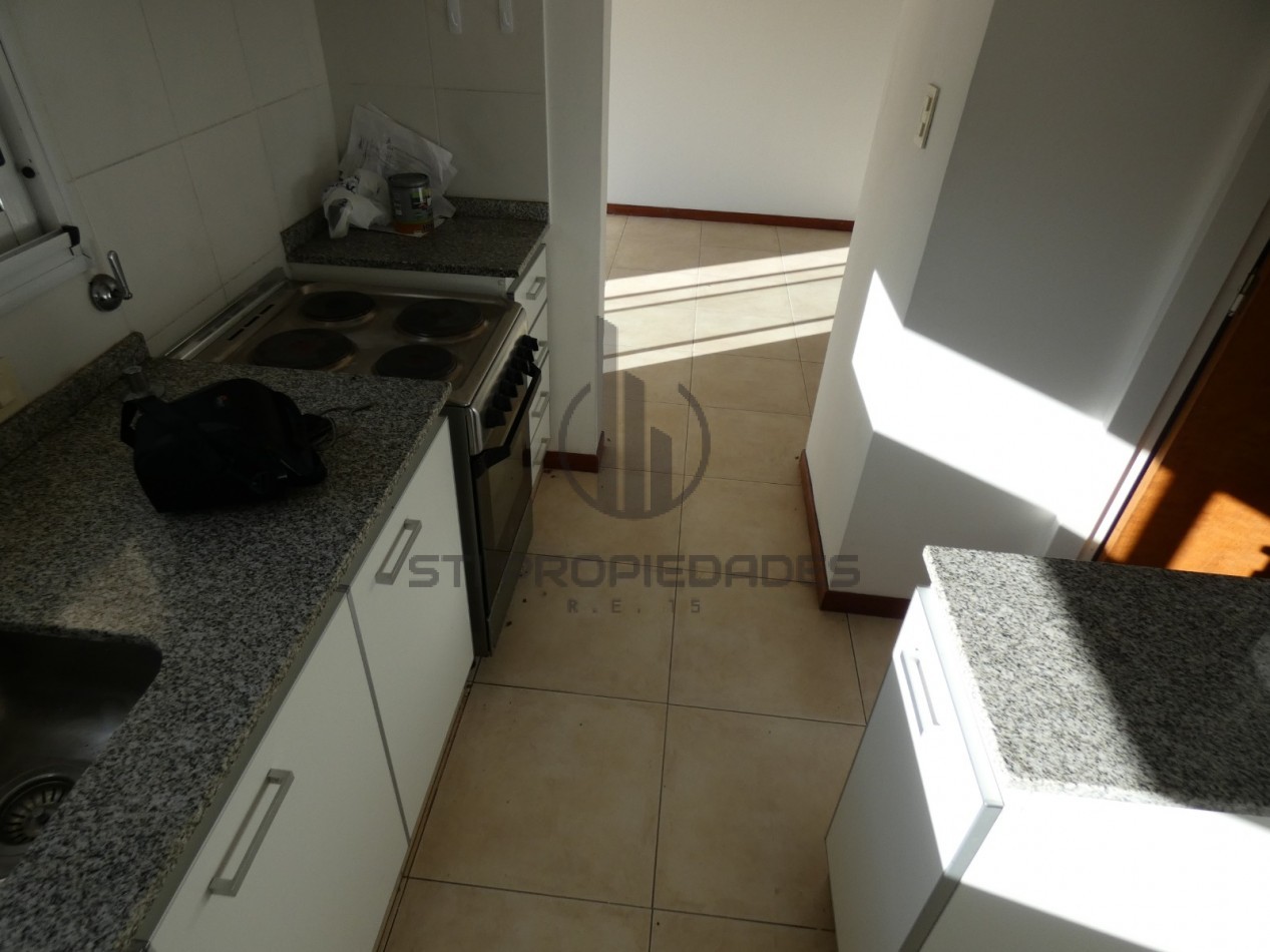 HERMOSO DEPARTAMENTO DE UN DORMITORIO CON COCHERA EN PUEBLO ESTHER - BARRIO PRIVADO