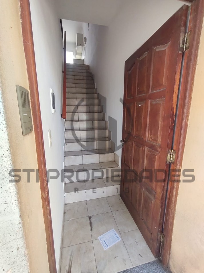 Casa planta alta en alquilar - Amplios ambientes