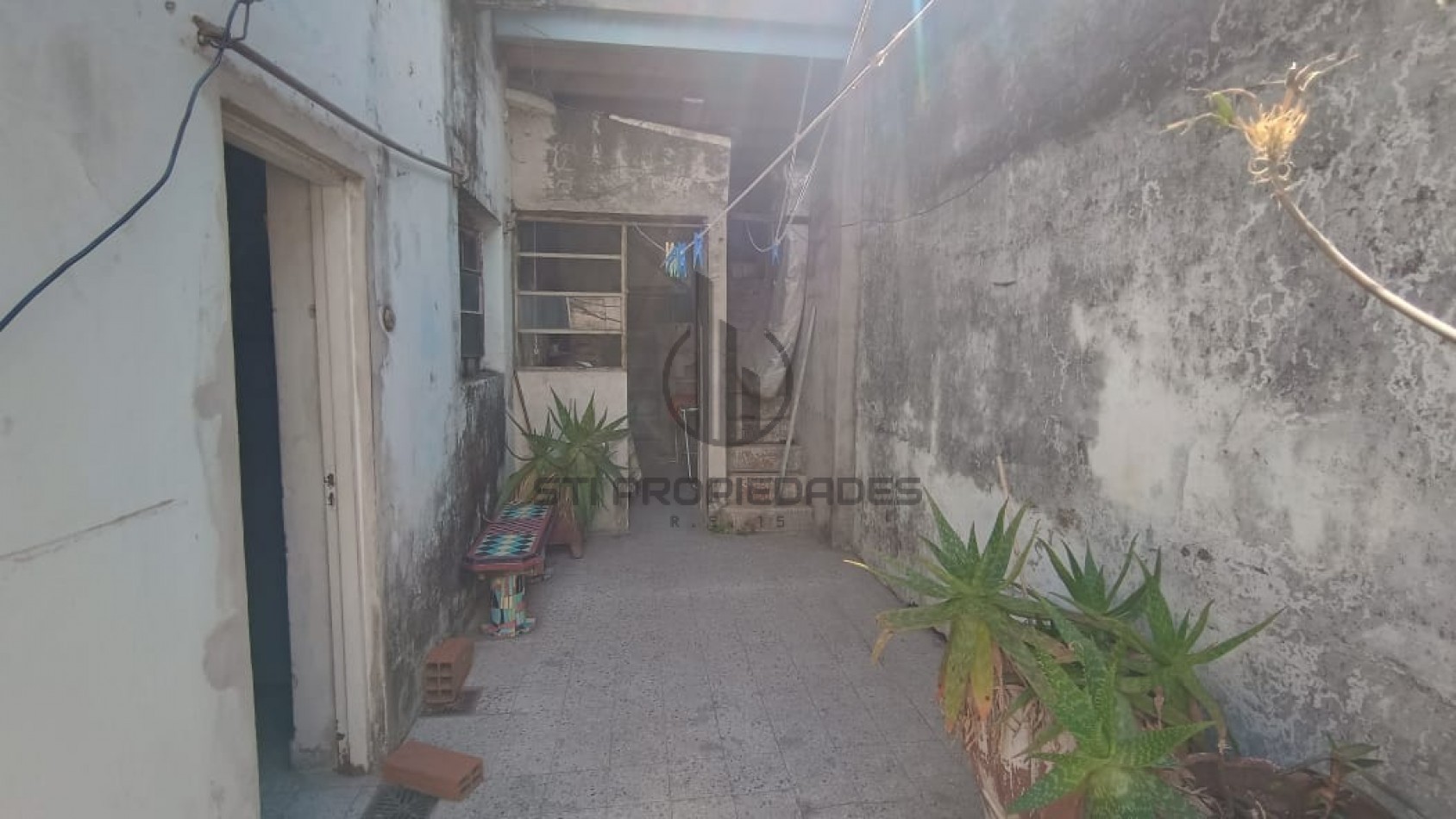 Venta de casa en Arroyito - ideal dos familias