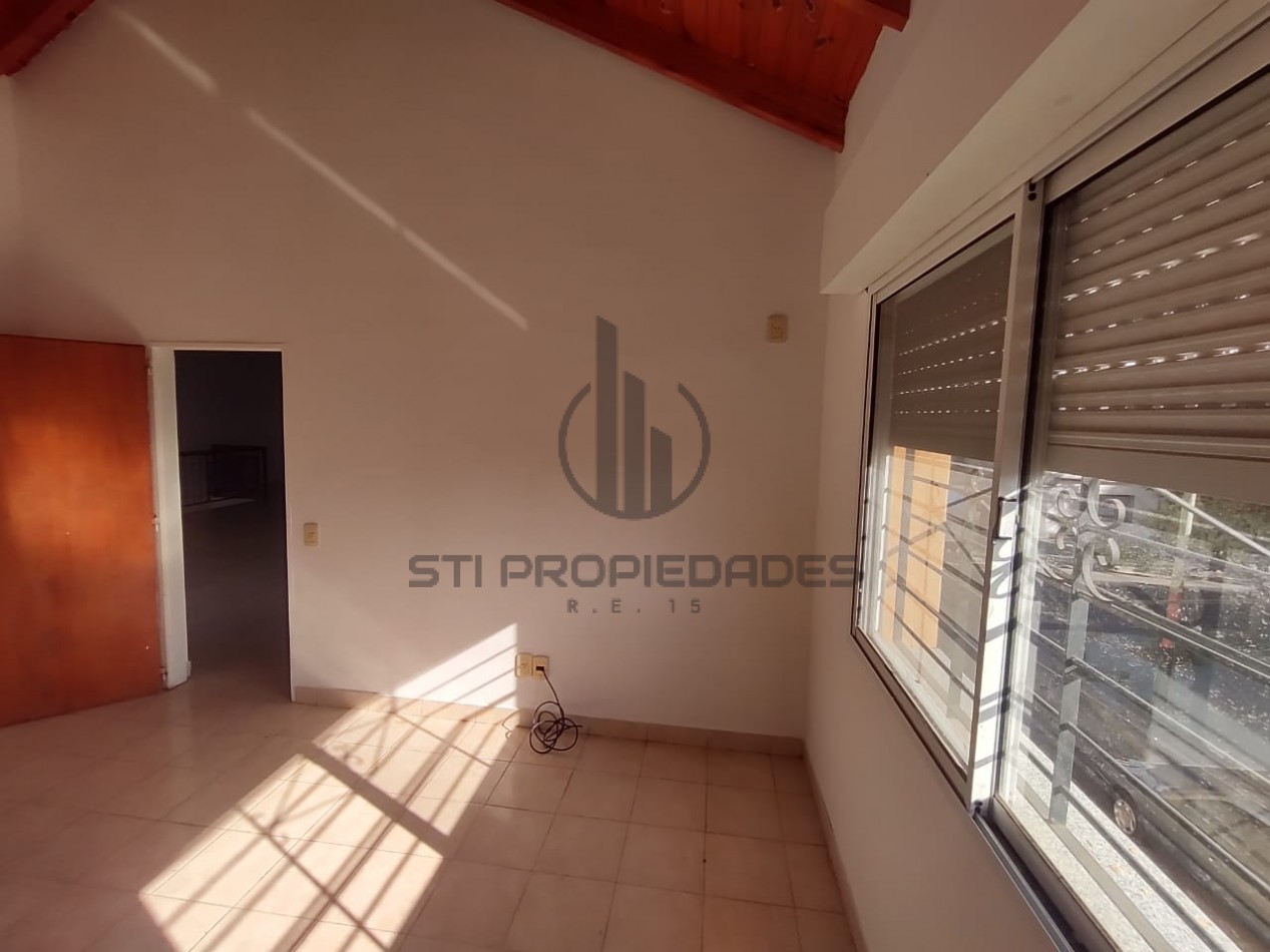 Venta departamento planta alta de dos dormitorios